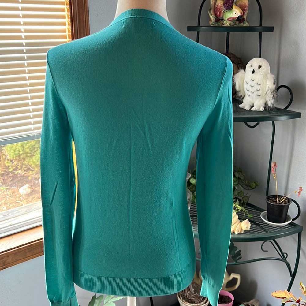 Nice Banana Republic Cardigan - Picture 5 of 10